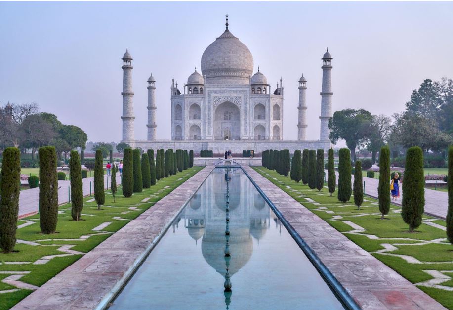 Indian eVisa - Online Visa - Perfect Symmetry of Taj Mahal 